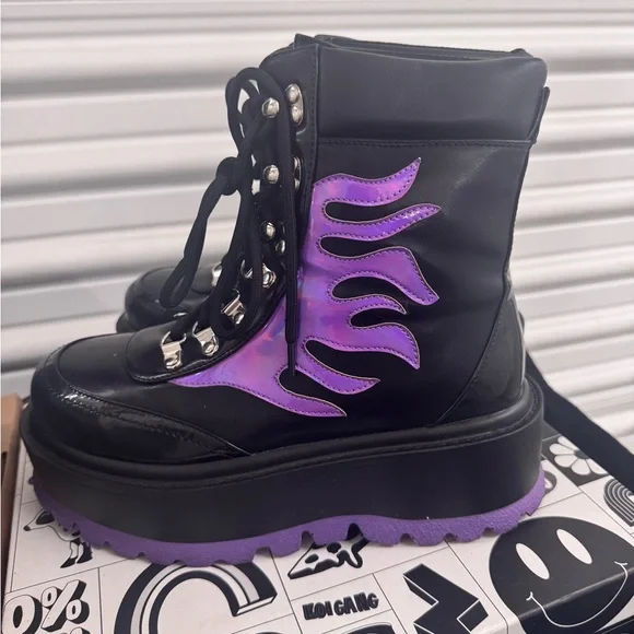 HELIOS PURPLE HOLOGRAM FLAME BOOTS - Picture 2 of 9